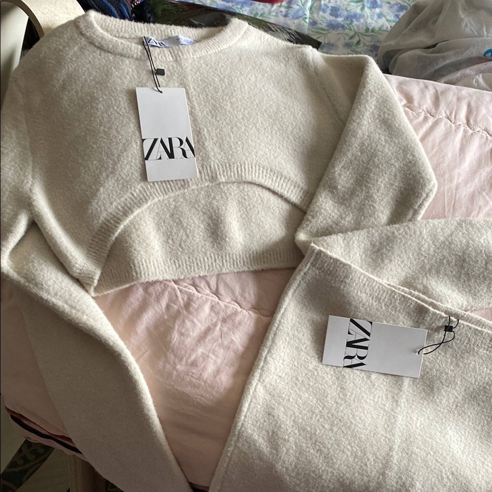 Zara Cream crop sweater with matching tube top 2 pc Sweater set Cozy Knit